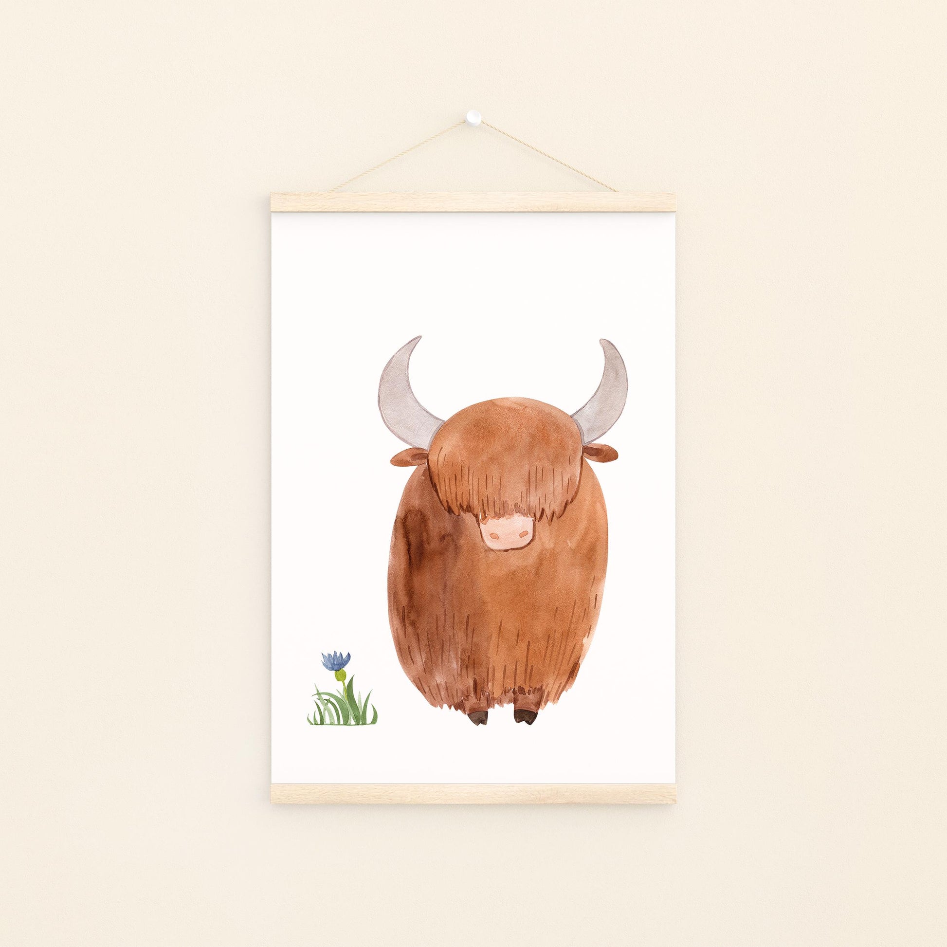 Poster Highland Cow: Aquarell Highland Cow, ideal für Kinderzimmer. Handgemaltes Design auf hochwertigem, mattem Naturpapier. Größe: A4 und A3 erhältlich.