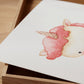 Poster Einhorn mit Sternen in Größen A4 und A3, gedruckt auf hochwertigem, mattem 300g Naturpapier, ideal für die Kinderzimmerdekoration.