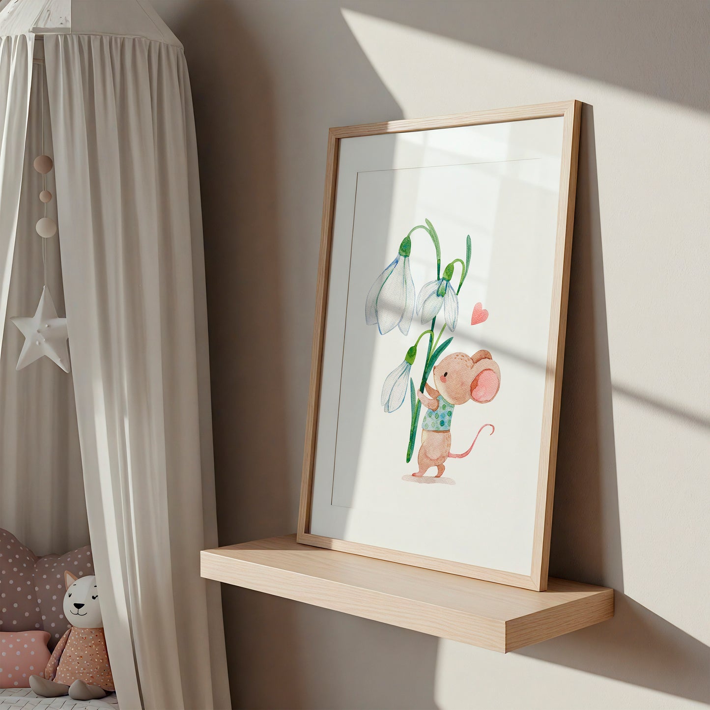 Kleine Maus mit Blumen Poster