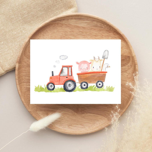 Karte Bauernhof A6 mit Aquarellmotiv: Tiere und Traktor. Karte auf einem Holzteller. Perfekt für Kindergeburtstage, hochwertig auf 300g Naturpapier gedruckt.