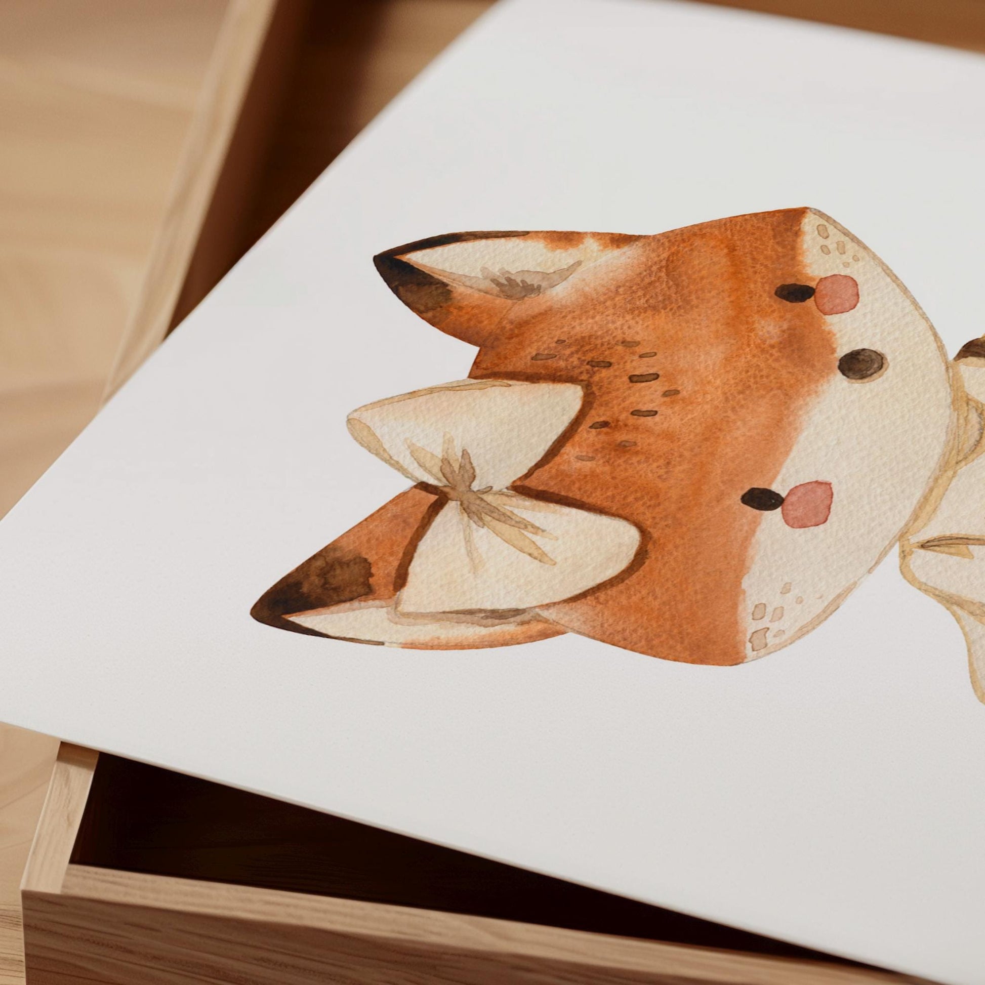 Poster Füchsin Vintage A3 & A4 handgemalte Zeichnung einer Füchsin auf weißem Hintergrund, ideal für Kinderzimmerdeko oder als Geschenk.