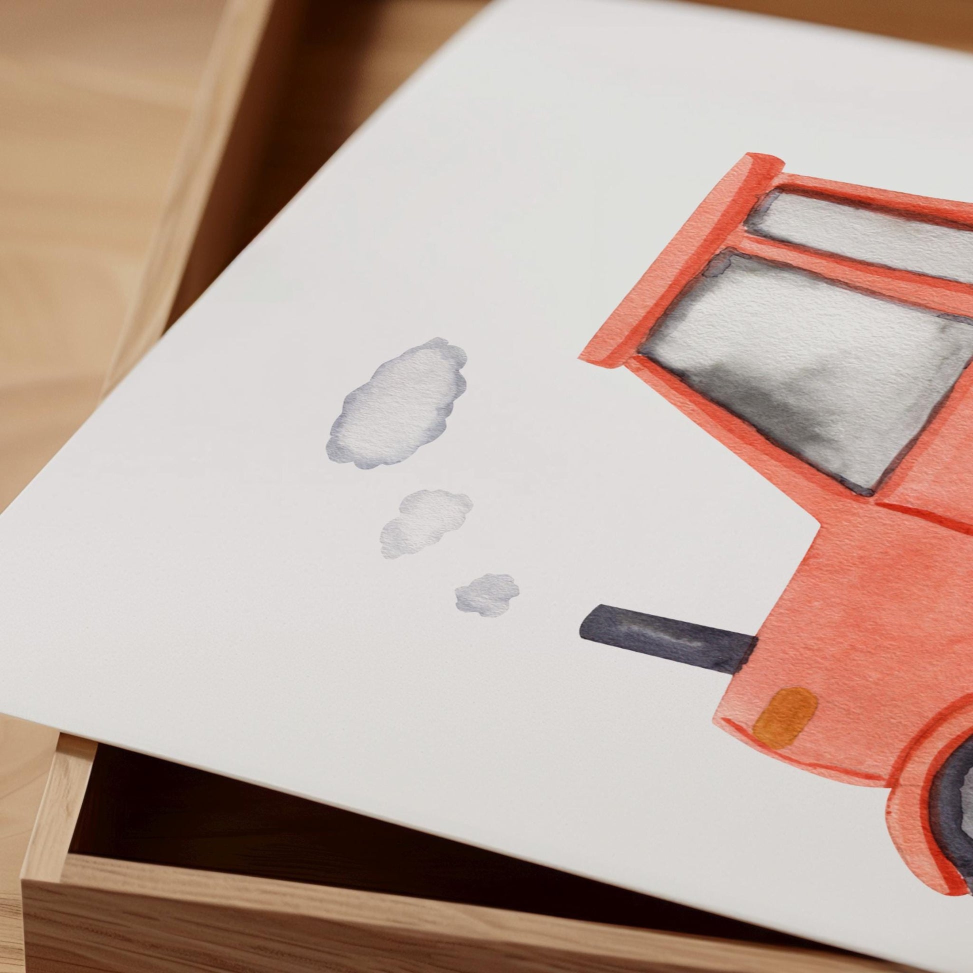 Poster Traktor A3 & A4: Illustration von einem roten Traktor auf hochwertigem Naturpapier, ideal für Kinderzimmerdekoration. Handgemalt, stabil, rahmenlos aufhängbar.