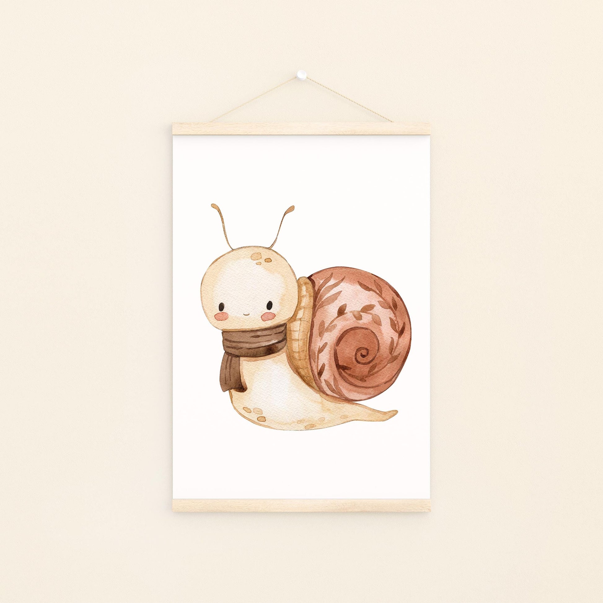 Poster Schnecke Vintage A3 & A4: handgemaltes Aquarell einer Schnecke, ideal für Kinderzimmerdekoration, auf hochwertigem, mattem Naturpapier gedruckt.