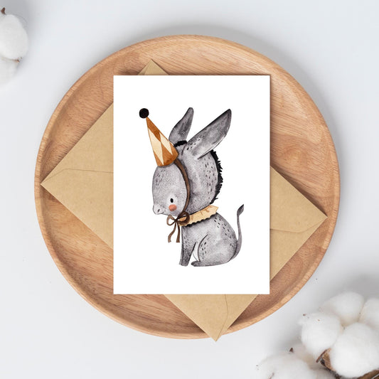 Karte Esel Vintage A6 zeigt einen niedlichen Esel mit Partyhut, handgefertigt auf hochwertigem Naturpapier, ideal als Glückwunsch- oder Grußkarte.