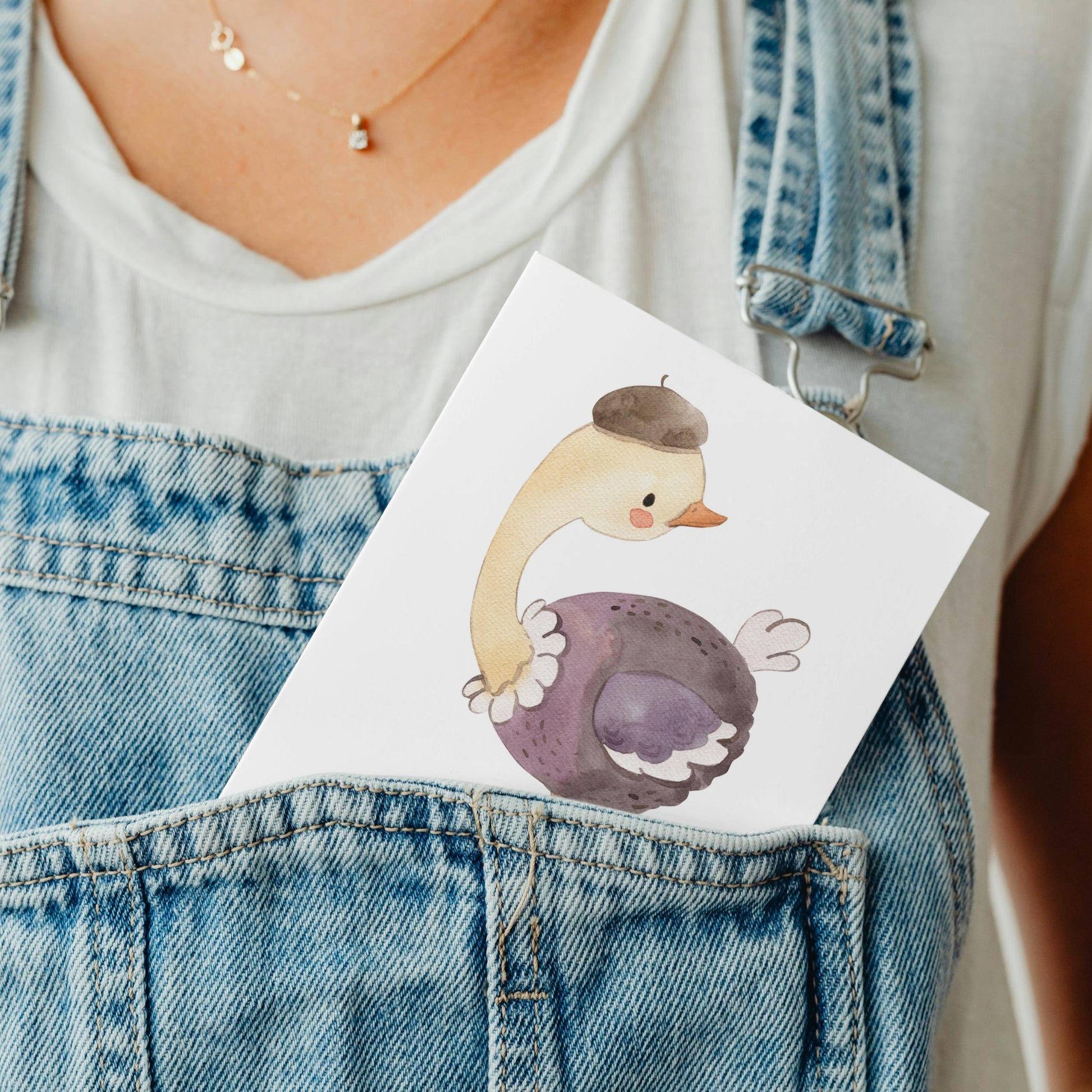 Person hält Karte Strauß Vintage A6 mit Vogelmotiv, ideal für Glückwünsche oder als Geschenk. Hochwertiges, mattes Naturpapier, perfekt für persönliche Botschaften.