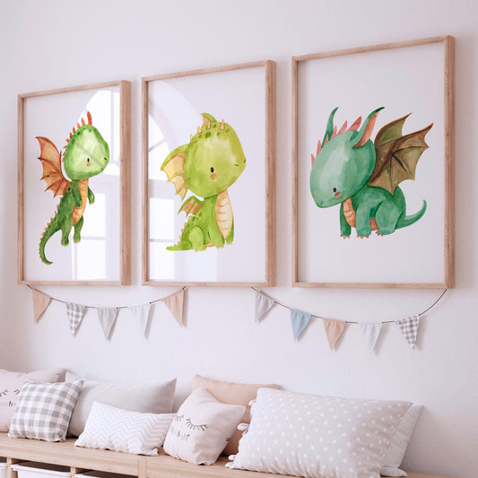 Posterset Baby-Drachen A3 & A4: 3er Set Kinderbilder mit grünen Aquarell-Drachen, perfekt zur Zimmerdekoration und als Geschenk für Kinder.
