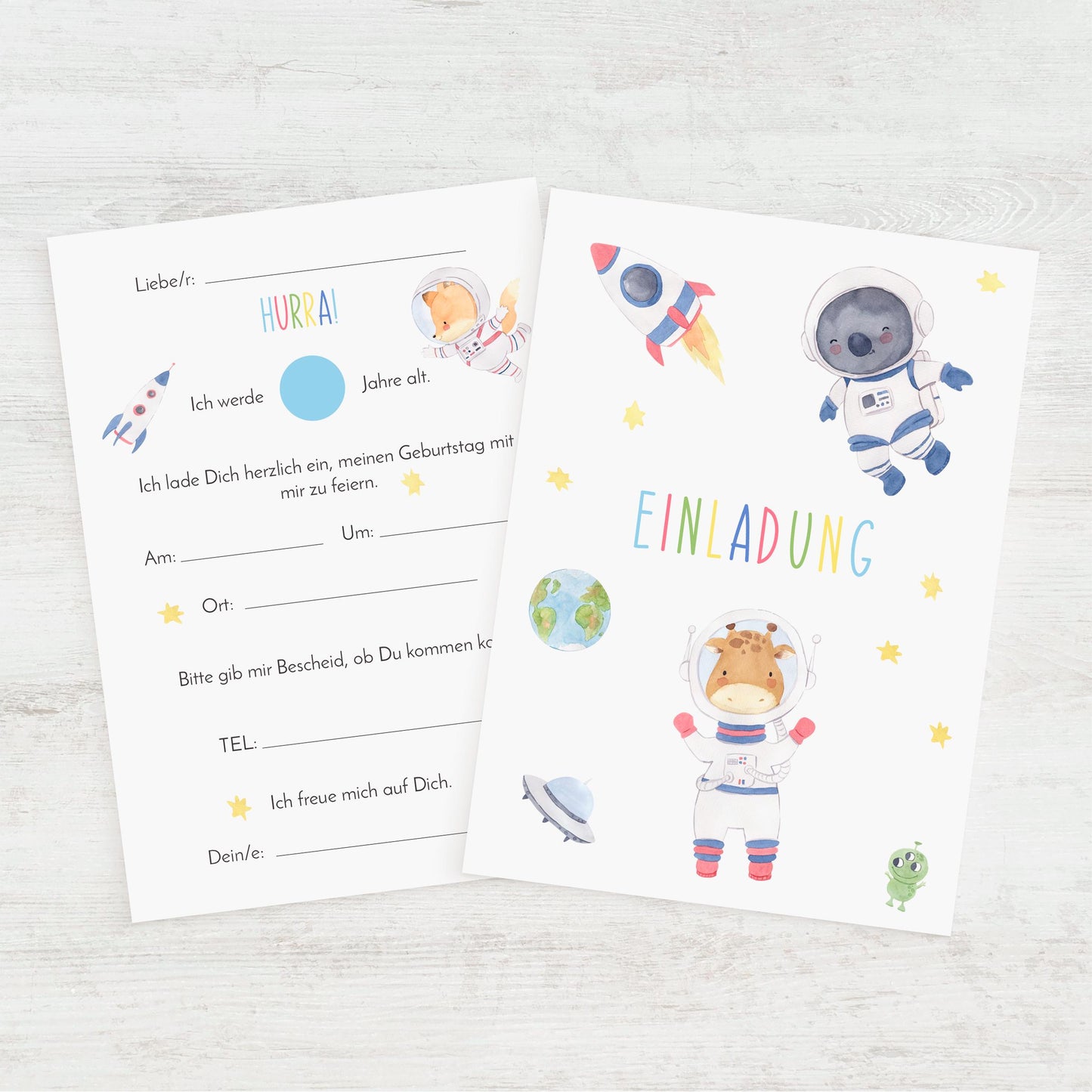 Einladung Kindergeburtstag Astronauten A6: Zwei Karten mit niedlichen Astronautentieren und Weltraummotiven, ideal für Kindergeburtstage, auf hochwertigem 300g Naturpapier gedruckt.