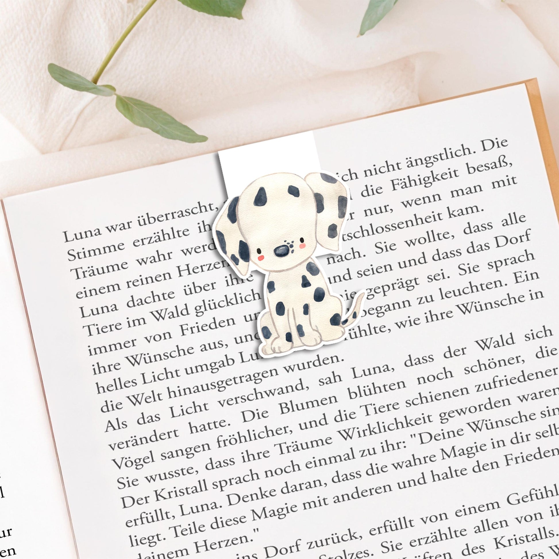 Magnetisches Lesezeichen Dalmatiner mit handgemaltem Hundemotiv, auf hochwertigem Papier gedruckt und mit Vinyl versiegelt. Ideal für Buchliebhaber und Hundefreunde.