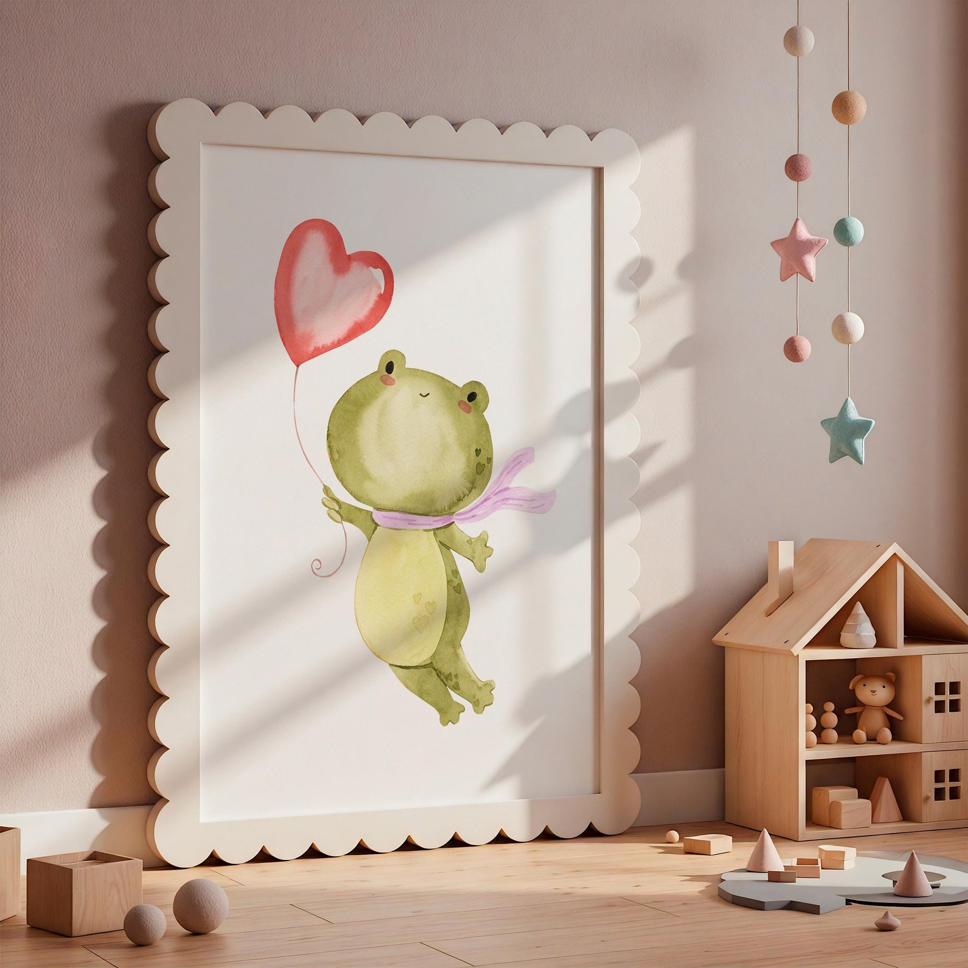 Poster Frosch & Ballon A3 & A4 zeigt einen fröhlichen Frosch mit Ballon, ideal für Kinderzimmer. Gedruckt auf hochwertigem, mattem 300g Naturpapier, rahmenlos aufhängbar.