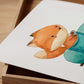 Geburtsposter Fuchs & Auto personalisiert A3 & A4 zeigt eine Aquarellillustration eines niedlichen Fuchses mit großen Augen und tealfarbenem Kleidungsstück auf Papier.