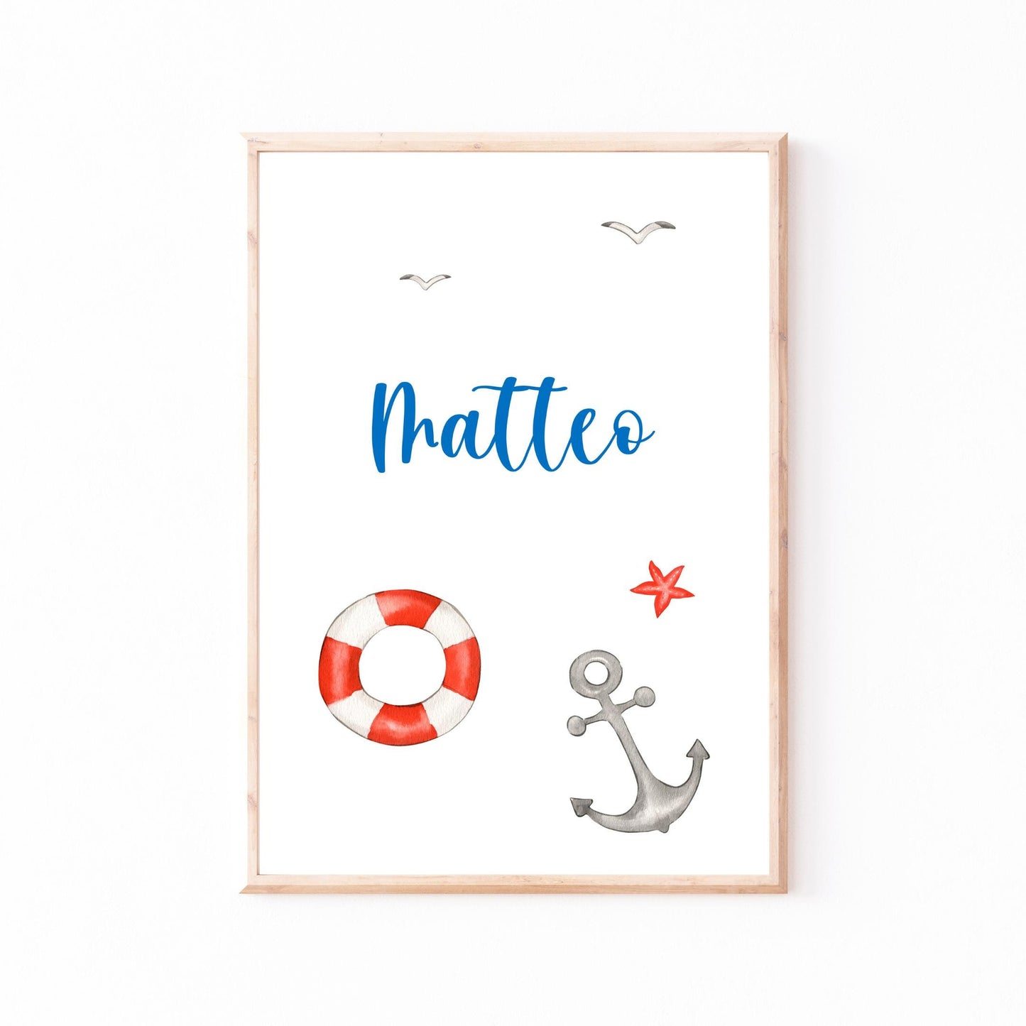 Namensposter personalisiert im 3er Set: Maritime Motive mit Matteo, Seemöwen, Rettungsring, Anker und Seestern in hellem Holzrahmen. Perfekt für Kinderzimmer.