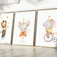 Posterset Zirkus Bär, Elefant, Maus A3 & A4: Drei gerahmte Aquarellbilder eines jonglierenden Bären, eines radfahrenden Elefanten und einer bekleideten Maus für Kinderzimmerdeko.
